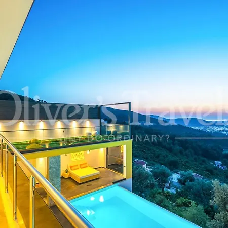 Sleeps 2 With Pool Air Con And Wifi 빌라 *