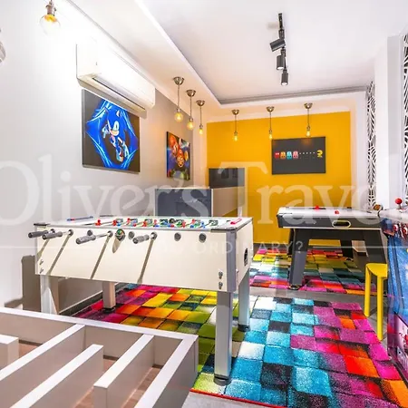 Βίλα Sleeps 2 With Pool Air Con And Wifi *